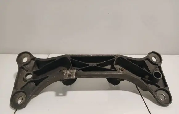 BMW 1 E81 E87 Gear shift cable bracket 