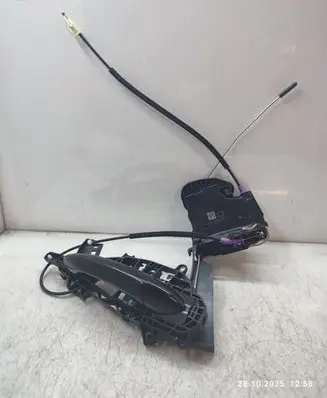Opel Insignia B Front door lock