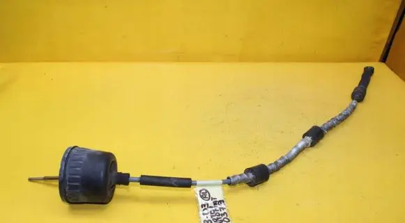 Gear shift cable linkage