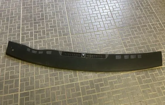 Dashboard air vent grill cover trim
