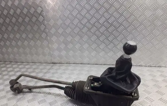 Audi A6 S6 C5 4B Gear selector/shifter in gearbox 4B0711025E