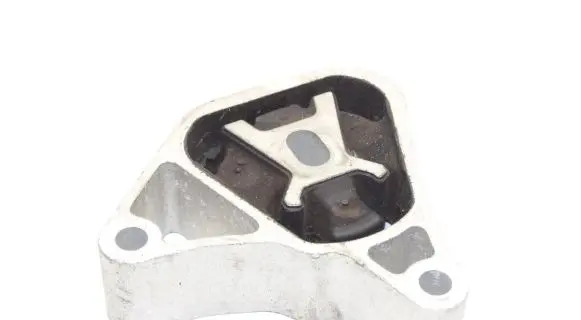 Mercedes-Benz A W176 Engine mounting bracket A2462400809