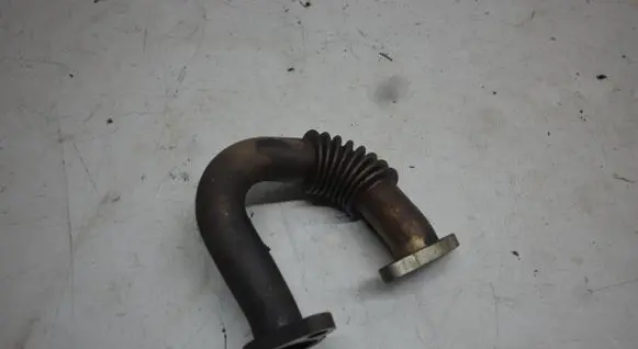 Volkswagen Tiguan EGR valve line/pipe/hose 