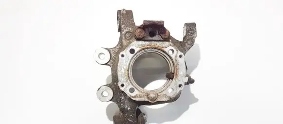 Rear wheel hub