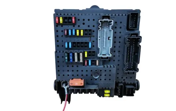 Volvo XC90 Fuse module 30786646 28080156 07W072