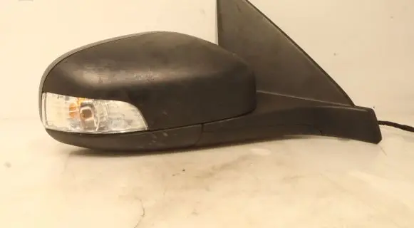 Volvo C30 Front door electric wing mirror 3303028
