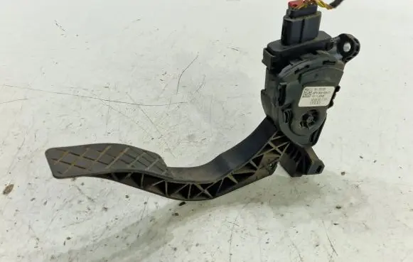 Audi A4 S4 B8 8K Accelerator throttle pedal 8K1723523