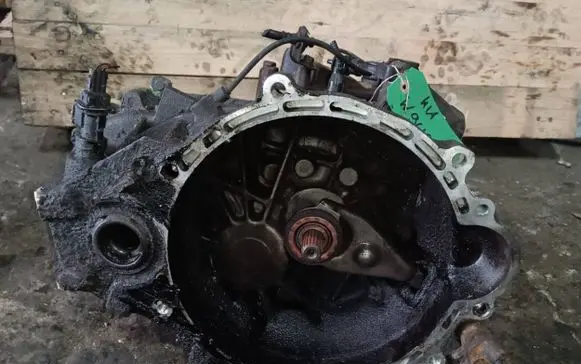 Manual 6 speed gearbox