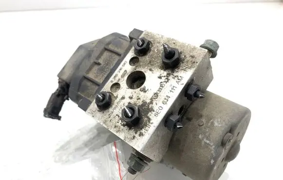 Audi A4 S4 B5 8D ABS Pump 0273004282