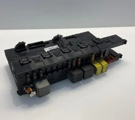 Mercedes-Benz CLK A209 C209 SAM control unit 2095451501 5DK00848602 A2095451501