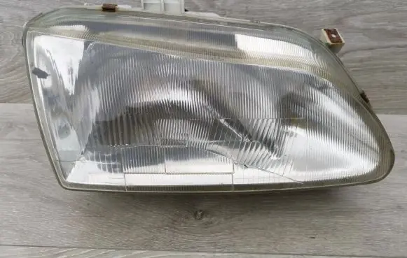 Renault Scenic I Headlight/headlamp 085511121R