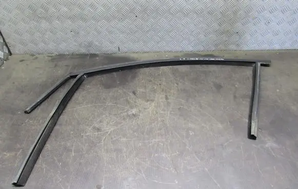 Ford Grand C-MAX Front door rubber seal AM51U2151