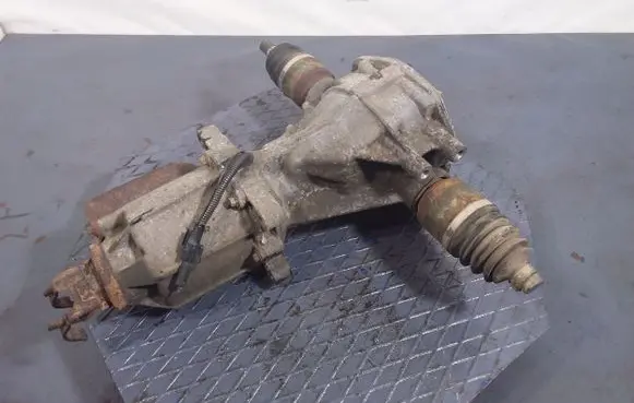Ford Escape I Rear differential