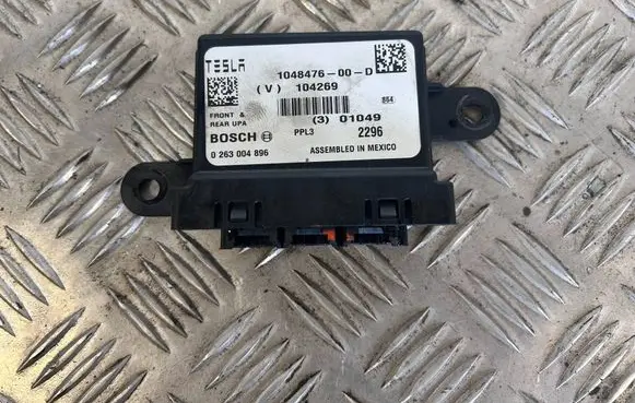Tesla Model X Parking PDC control unit/module 104847600D