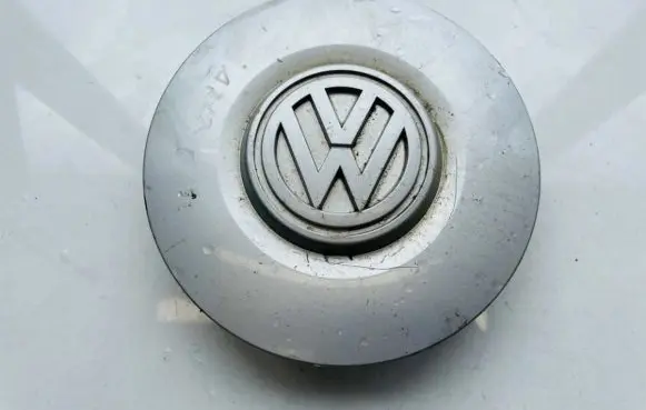 Volkswagen Golf III Original wheel cap 3a0601149a
