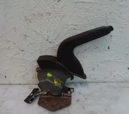 Hyundai Elantra Handbrake/parking brake lever assembly