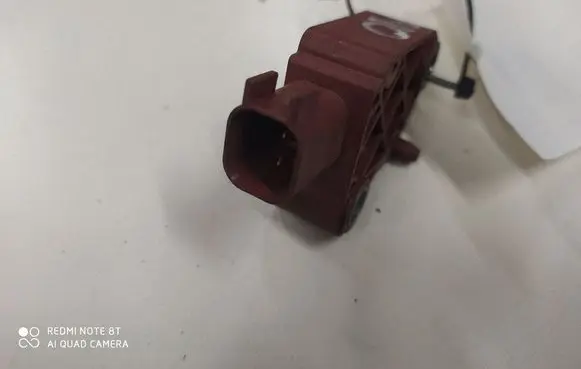 Volvo V50 Airbag deployment crash/impact sensor 9206975 MRSA5 8840A5