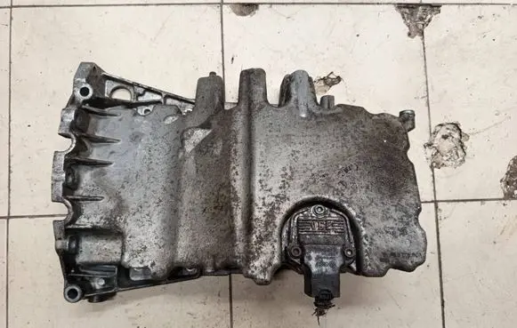 Audi A4 S4 B7 8E 8H Oil sump 03G103603J