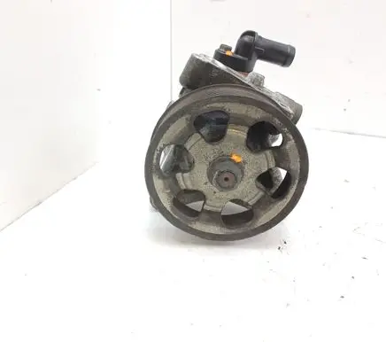 Honda CR-V Power steering pump RFW500368H