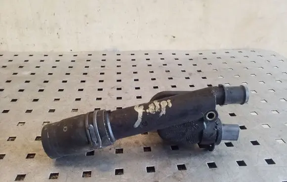 Audi A6 S6 C6 4F Engine coolant pipe/hose 038121132G