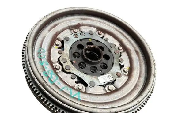 Volkswagen PASSAT B8 Flywheel 06K105266AC 221220 0017035