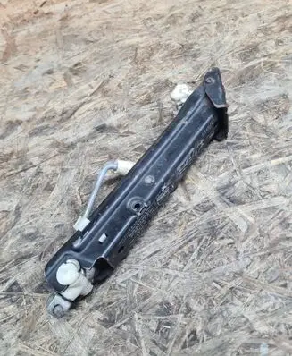 Mercedes-Benz E W211 Lift Jack 1092710