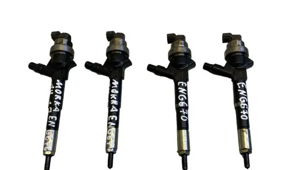 Opel Mokka Fuel injectors set 55567729