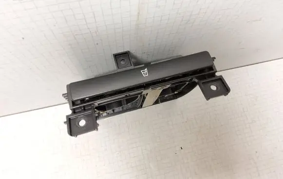 Nissan Almera N16 Cup holder 68430BM400