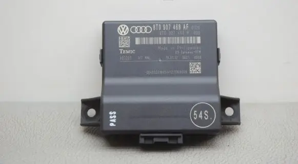 Audi A4 S4 B8 8K Gateway control module 8T0907468AF