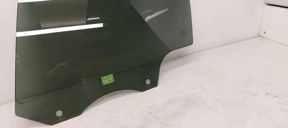 Tesla Model Y Rear door window glass 43R011876