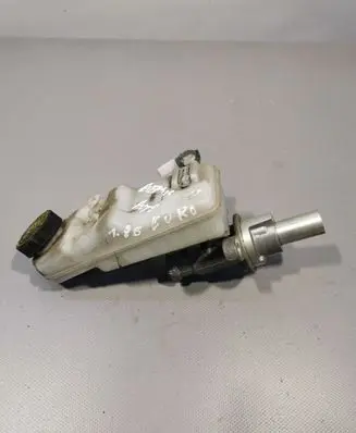 Toyota Avensis T270 Master brake cylinder
