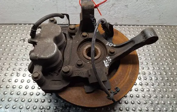 Opel Antara Front wheel hub spindle knuckle S25056287