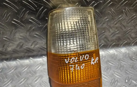 Volvo 740 Front indicator light
