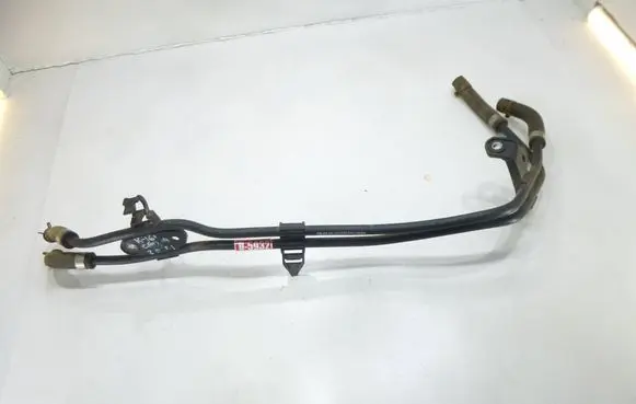 Engine coolant pipe/hose