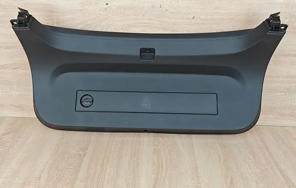 BMW 4 G22 G23 G24 G26 Tailgate trim 7487589