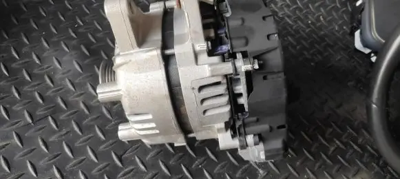 Land Rover Evoque II Generator/alternator KPLA-11A240-AC