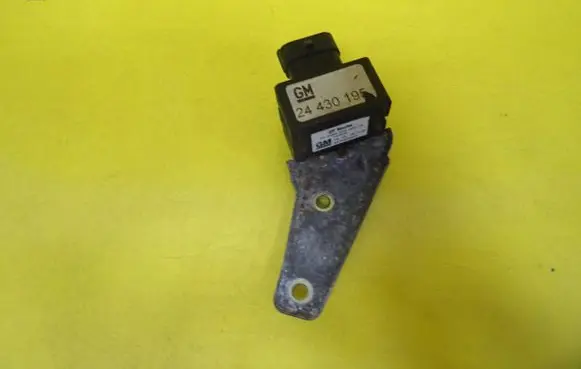Opel Insignia A Sensor 9570930003 24430195