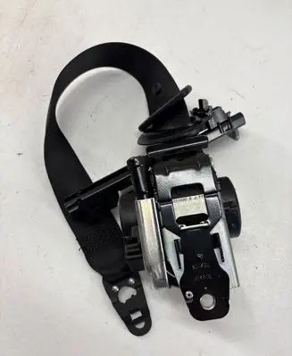 Mercedes-Benz GLC X253 C253 Front seatbelt A2058600285 081512