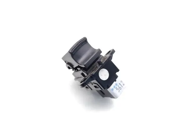 KIA Soul Electric window control switch 486520-1110