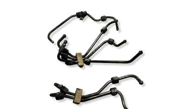 Volvo V70 Fuel line pipe 