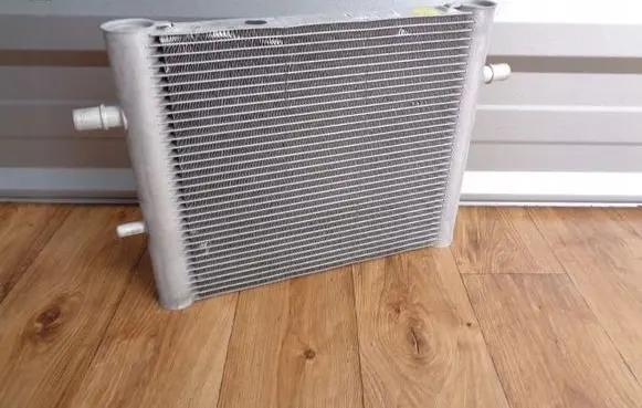 Land Rover Defender A/C cooling radiator (condenser) LPLA8D048AA