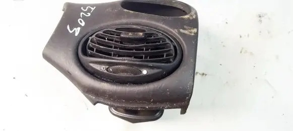 Ford Focus Dash center air vent grill 98aba042n54afw 98ab-a042n54-afw