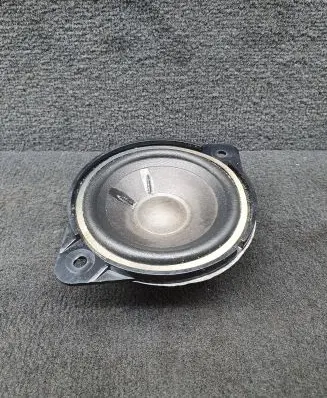 Audi A4 S4 B8 8K Front door speaker 8T0035416