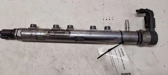 BMW 1 E81 E87 Fuel main line pipe 0445214182 780912701 0281002738