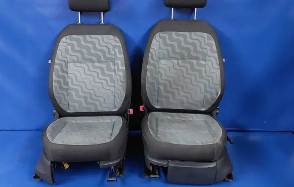 Skoda Fabia Mk2 (5J) Front driver seat 