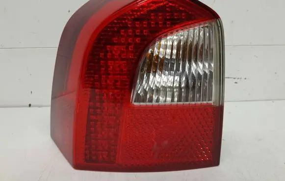 Volvo V70 Rear/tail lights 30698983