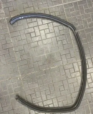 Hyundai Santa Fe Rear door rubber seal (on body) 