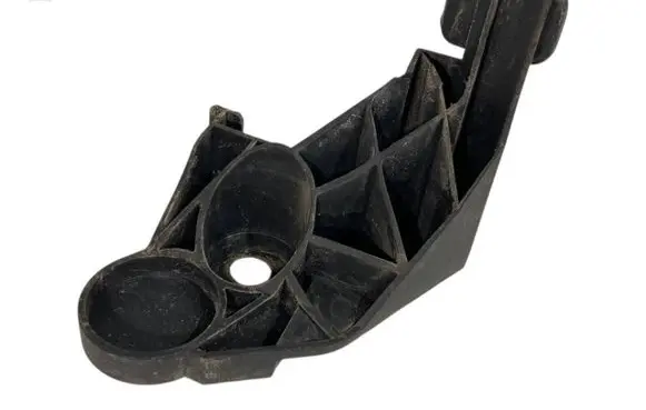BMW 3 E46 Front bumper mounting bracket 7030619 51117030619
