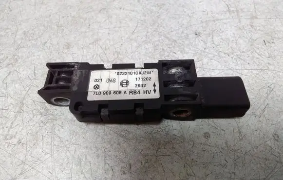 Volkswagen Phaeton Airbag deployment crash/impact sensor 7L0909606A