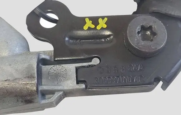 Opel Insignia A Front seatbelt buckle 99613191DSM